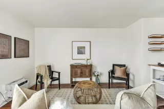 Photo #2: 260001796 Listing