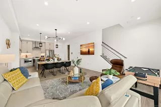 Photo #3: 260001798 Listing 