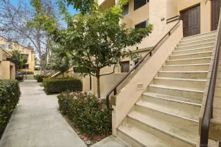 Photo #1: 260001799 Listing