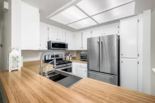 Photo #6: 260001809 Listing