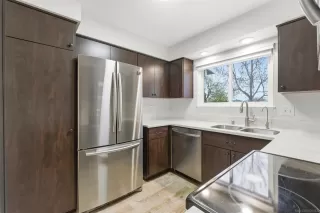 Photo #2: 260001852 Listing