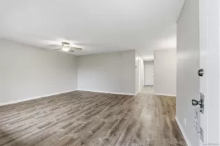 Photo #6: 260001852 Listing