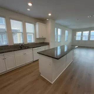 Photo #1: 260001853 Listing 