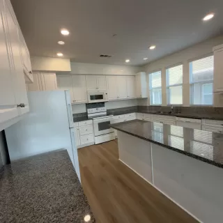 Photo #2: 260001853 Listing 