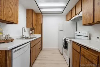 Photo #6: 260001874 Listing 