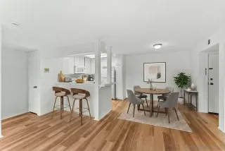 Photo #2: 260001881 Listing