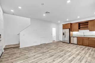 Photo #4: 260001891 Listing 