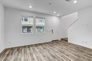 Photo #5: 260001891 Listing 