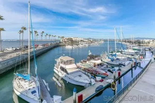 Photo #4: 260001931 Listing