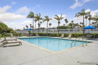 Photo #5: 260001931 Listing