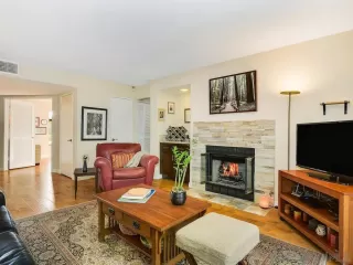 Photo #6: 260001962 Listing