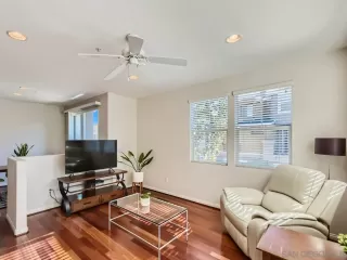 Photo #2: 260001963 Listing