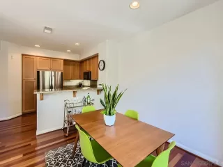 Photo #4: 260001963 Listing