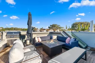 Photo #2: 260001984 Listing