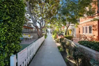 Photo #3: 260001985 Listing 