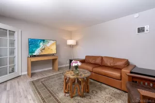 Photo #1: 260001988 Listing