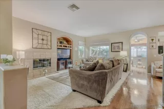 Photo #3: 260002020 Listing