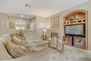 Photo #5: 260002020 Listing