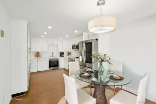 Photo #5: 260002028 Listing