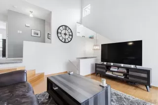 Photo #2: 260002032 Listing