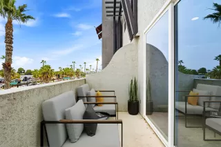 Photo #4: 260002102 Listing