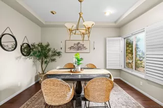 Photo #5: 260002154 Listing