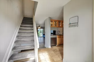 Photo #1: 260002160 Listing