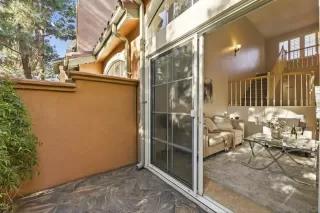 Photo #4: 260002164 Listing