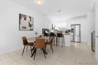 Photo #3: 260002181 Listing