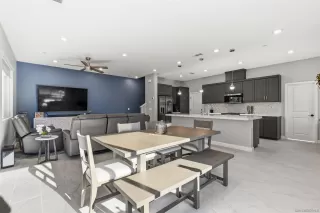 Photo #5: 260002210 Listing