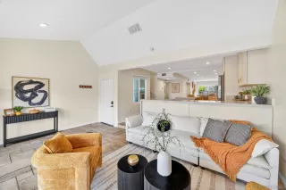 Photo #2: 260002235 Listing 