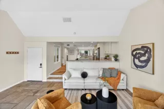 Photo #4: 260002235 Listing 