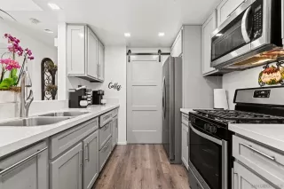 More Details about MLS # 260002245 : 2085 LAKERIDGE CIR UNIT 203