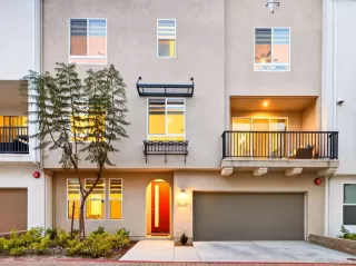 Photo #2: 260002253 Listing