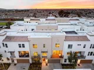 Photo #3: 260002253 Listing