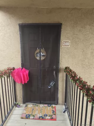 Photo #2: 260002267 Listing