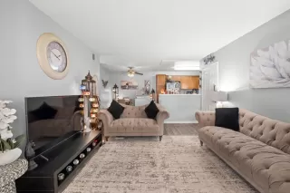 Photo #1: 260002304 Listing