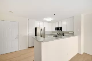 Photo #6: 260002313 Listing