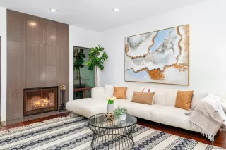 Photo #1: 260002316 Listing 