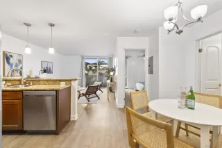 Photo #4: 260002336 Listing 