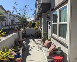 Photo #3: 260002417 Listing