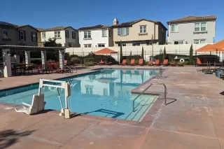 Photo #6: 260002417 Listing