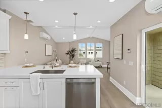 Photo #6: 260002418 Listing 