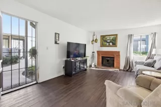 Photo #5: 260002423 Listing