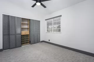 Photo #4: 260002434 Listing