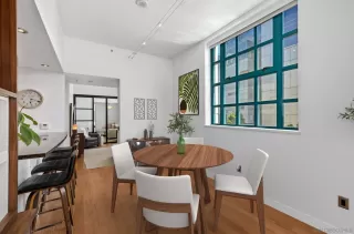 Photo #5: 260002438 Listing