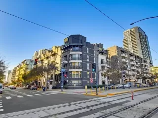 Photo #1: 260002460 Listing