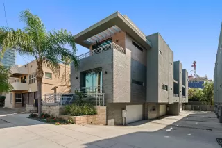 Photo #1: 260002466 Listing 