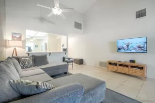 Photo #2: 260002490 Listing