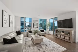 Photo #4: 260002497 Listing